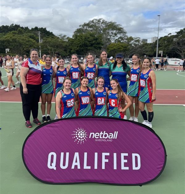 Group of SCCC netball players with their coach
